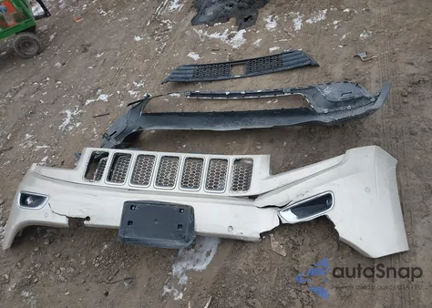 2014 Jeep Grand Cherokee Summit из США, поврежденный, VIN 1C4RJFJG4EC329616